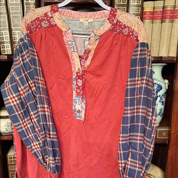 Casual Red and Blue Plaid Button Down Shirt - Picture 1 of 1